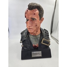 Sideshow T-800 Terminator 2 Judgment Day Life-Size Arnold Schwarzenegger /750 picture