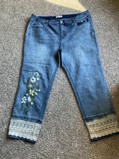 Coldwater Creek Embroidered/Lace Jeans Sz 18. preowned picture
