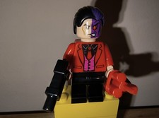 LEGO Super Heroes Batman II Two Face Minifigure Red Tie & Jacket (reserved) picture