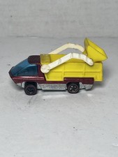 The Heavyweights Scooper Red 1969 Hot Wheels Mattel Vtg Redline  picture
