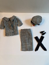 LOVELY VTG 1962 BARBIE CAREER GIRL OUTFIT w BLACK GLOVES + HAT + HEELS picture