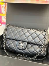Chanel Classic Flap Medium Black Leather Silver HW Shoulder Preowned Authentic picture