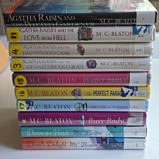 M.C. Beaton Agatha Raisin Mystery Books Lot of 10 Hardcover Books picture