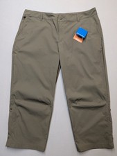 NWT Columbia Leslie Falls II Capri Pants Womens Sz 16W Omni-Shade Hiking Green  picture