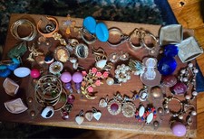 Vintage Retro Mod Era Mixed Junk Jewelry Craft Lot with Assorted Findings picture