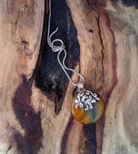 Vintage Tibetan Handcrafted LotusArtsLondon Agate And Silver Pendant picture
