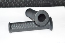 KAWASAKI MT1 B C G3SS G3TR C2SS C2TR F2 W1 GRIP SET SET OF 2 46075-007 46061-009 picture