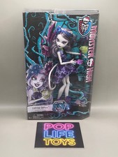 2014 Mattel Monster High “Gloom and Bloom Catrine DeMew” #CDC08 *NRFB* picture