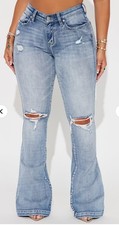 Fashion Nova Women’s Mid Rise Distressed Bootcut Jeans Light Wash Blue Sz 5 new picture