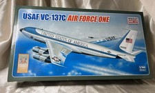 Minicraft #14457 Air Force One USAF VC-137C Douglas 1/144 Scale -  picture
