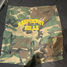 GV Gallery Raspberry Hills Men's Camo Cargo Shorts Canvas Button Cargo Pockets picture