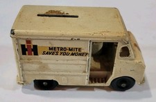 Vintage Ertl International Harvester IH Metro Mite Delivery Van Coin Bank Cream picture