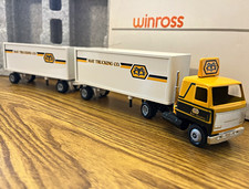 Winross May Trucking Co 1:64 Mack U Model Diecast Tractor Trailer/Semi picture