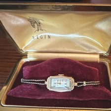 Vintage Elgin lady’s wrist watch in original box. picture