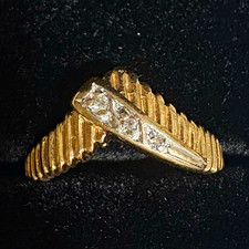 10k Yellow Gold Diamond ring vintage 1970s or 1980s 2.83 Grams picture