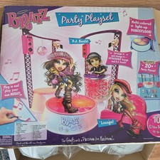 BRATZ Party PLAY SET DJ Booth MULTI-COLOR Light-Up DANCE FLOOR Open Box  picture