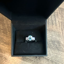 Zales Silver Cocktail Ring Size 7 Blue Round Topaz Prong Set picture