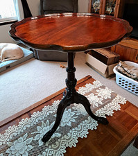 Antique Mahogany Tilt-Top Pie Crust Tea Table -  Claw Feet 29in picture