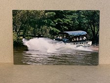Postcard-Spectacular Re-Entry-Duck Style-Ride the Ducks-Wisconsin Dells Postcard picture