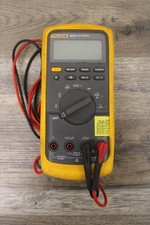 Fluke 83V Digital Industrial Multimeter w/ Leads picture