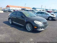 2010-2013 Suzuki Kizashi 2.4L FWD Manual Transmission OEM picture