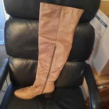NEW  Seychelles Knee Hight Boot Beige Suede Size 8.5 picture
