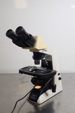 Nikon Eclipse E200 Binocular Microscope with 4 Objectives 4x 10x 40x 100x Oil picture