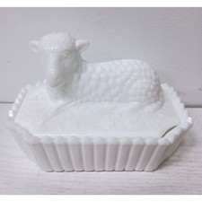 Vintage Westmoreland Milk Glass Lamb Covered Dish White Picket Fence Base picture