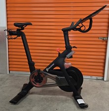 Peloton Bike PLTN-RB1VQ - preowned, Excellent condition, barely used, 22