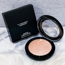 ~Soft and Gentle~ MAC Mineralize Skinfinish Powder, 0.35oz/10g, New In Box picture