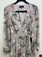 Lulus Women’s S Floral Wrap Maxi Dress V-Neck Long Sleeve Tie Waist Gray picture