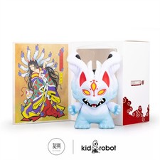Kidrobot Kyuubi Dunny By Candie Bolton Limited Fashion Figure 20cm New In Stock picture