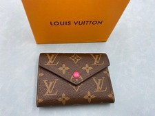 Louis Vuitton Victorine Wallet Monogram Canvas Fuchsia Good picture