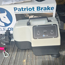 Blue Ox Patriot BRK2022 Flat Tow Brake System w/ Controller & Accessories picture