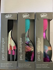 WET BRUSH PRO(3PK)DETANGLER BRUSH MULTI-COLOR picture
