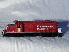 Cool Rapido CP Rail GP-9u Loco  #1573 HO DCC/Sound/Beacon Lights/Unint. Power picture