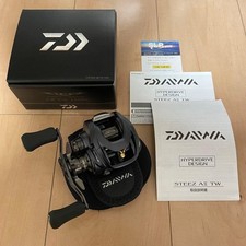 DAIWA 23 STEEZ AII TW 1000 Fishing Reel Excellent Condition Smooth Performance picture