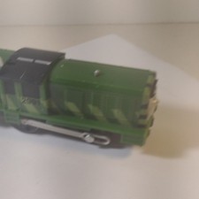 Hornby Thomas & Friends Salty 3242WC HO Analog DC 2-Rail 0-6-0 DCC Ready picture