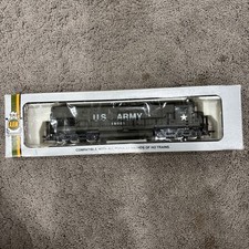 Vintage AHM HO Scale US Army ALCO C-628 Diesel Locomotive 89001 picture