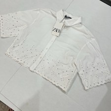 New Zara White Eyelet Embroidered Crop Blouse Shirt Scalloped Hem Boxy Size M picture