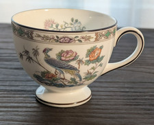Wedgwood Kutani Crane Set of 8 Teacups Dark Brown Trim R4464 Fine Bone China picture