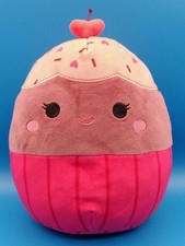 Squishmallow Hearts Ottie Chocolate Cupcake Plushie 8