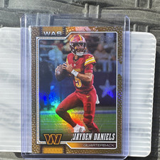 2026 Topps Jayden Daniels Washington Commanders Gold leatherback #05/50 #match picture
