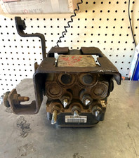 2003-2005 Chevy Avalanche Silverado 1500 ABS Anti lock Brake Pump Assembly OEM picture