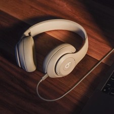 Beats Studio3 Wireless Bluetooth Over-Ear Headphones picture