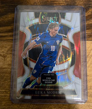 2025-26 Panini Select RTWC Luka Modric White Flash Parallel /28 #35 Croatia picture