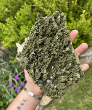 Epidote and Clear Quartz Points, 1.33 kg Collectors piece. picture