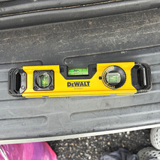 DEWALT DWHT43003 9 in Magnetic Torpedo Level Angle Finder, 3-Vial picture