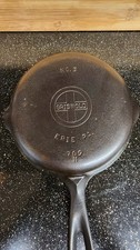 Vintage Pre-owned Griswold cast iron skillet #3 709H small/block style logo picture