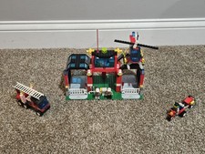 Vintage 2000 LEGO Set 6478 - Firefighters Headquarters Almost Complete picture